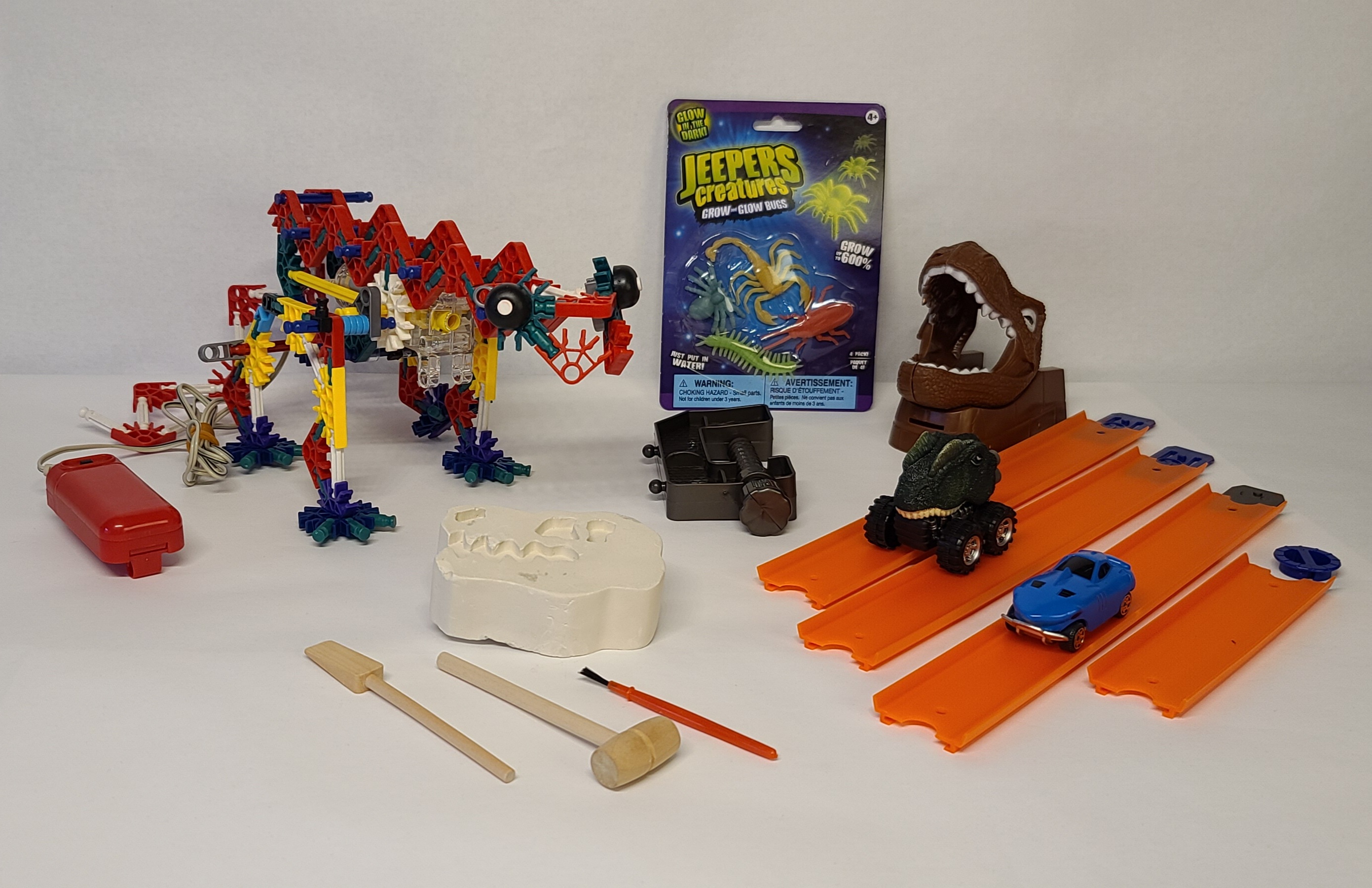 Dino-Bot & Jurassic Friends Kit